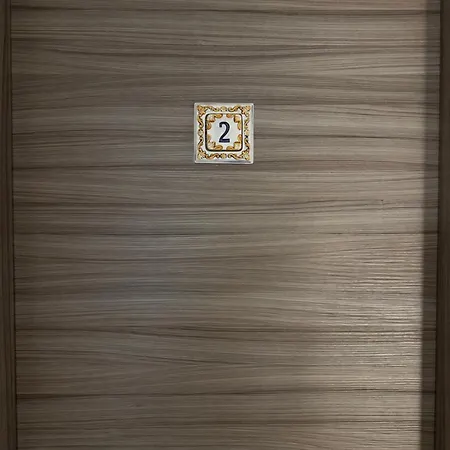 Anfra לינה וארוחת בוקר 4*